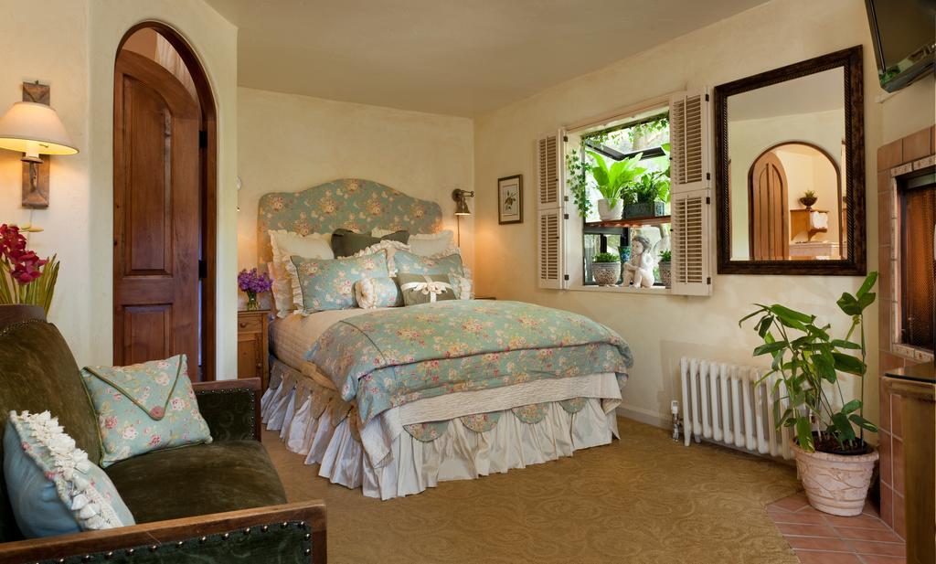 Old Monterey Inn חדר תמונה