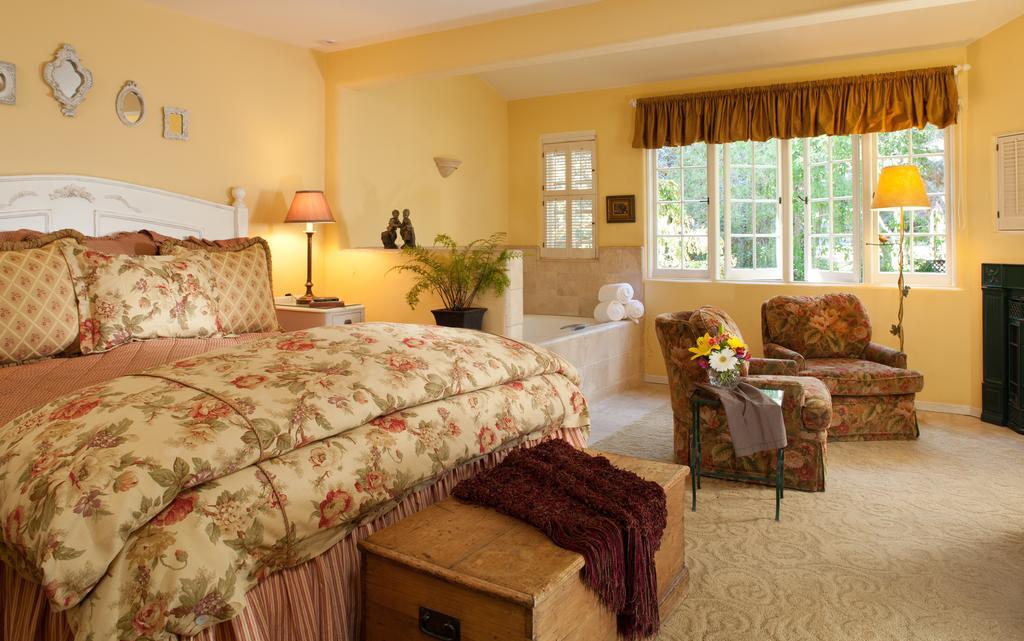 Old Monterey Inn חדר תמונה