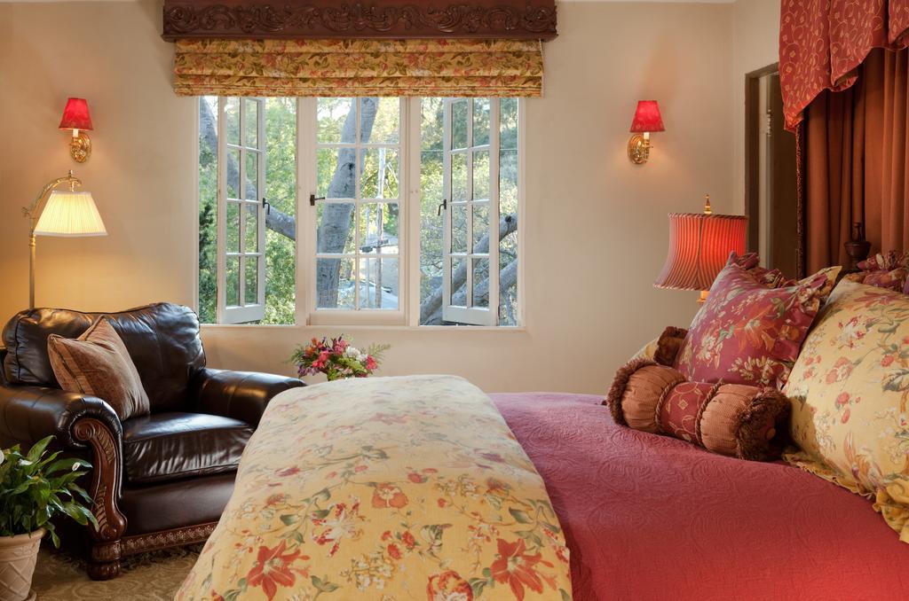 Old Monterey Inn חדר תמונה